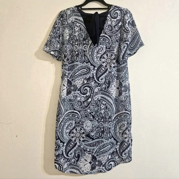 Dex Patterned Bow Shift Dress - Picture 2 of 6